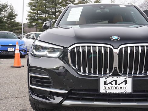 Used 2023 BMW X5 xDrive40i w/ Premium Package image 17