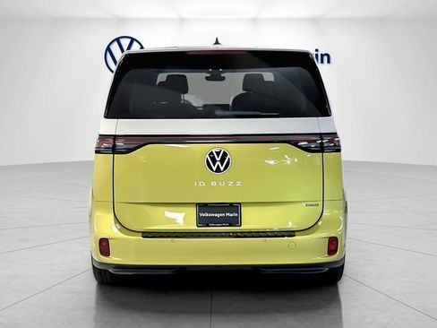 New 2025 Volkswagen ID. Buzz Pro S Plus image 4