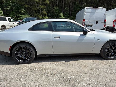 Used 2024 Dodge Charger Daytona R/T w/ Plus Group AWD/4WD image 7