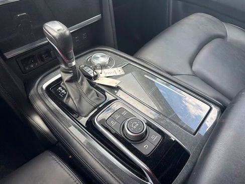 Used 2024 Nissan Armada SV AWD/4WD image 34
