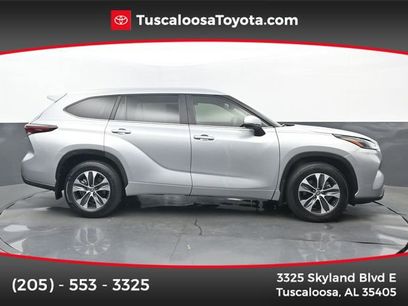 Used 2024 Toyota Highlander XLE
