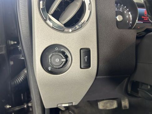 Used 2015 Ford F250 Lariat w/ Chrome Package AWD/4WD image 20