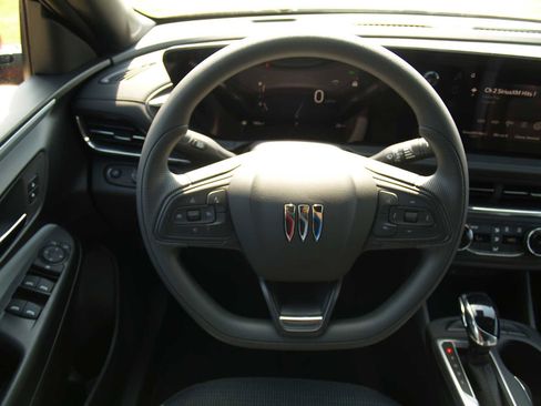 New 2026 Buick Envista Preferred w/ Advanced Safety Package image 24