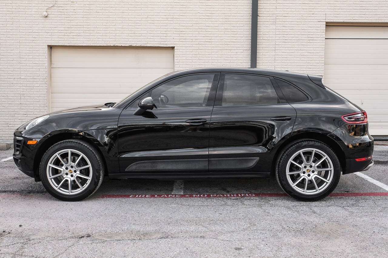 Used 2018 Porsche Macan w/ Premium Package Plus AWD/4WD image 13