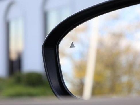 New 2026 Nissan Kicks SR w/ SR Premium Package image 22