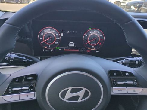 New 2026 Hyundai Elantra Limited image 33