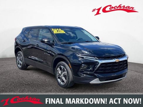Used 2025 Chevrolet Blazer LT AWD/4WD image 1