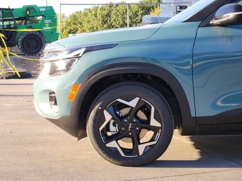 New 2026 Kia Seltos S image 6
