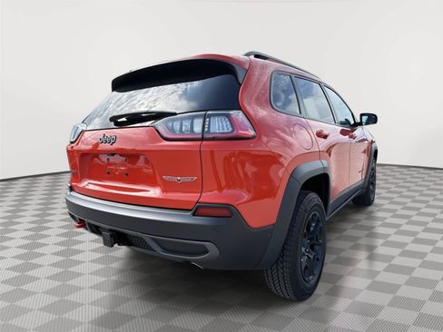 Used 2021 Jeep Cherokee Trailhawk w/ Technology Group AWD/4WD image 5