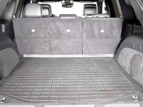 Used 2019 Jeep Grand Cherokee SRT image 23