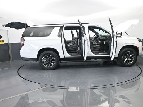 Used 2024 Chevrolet Suburban Z71 image 78