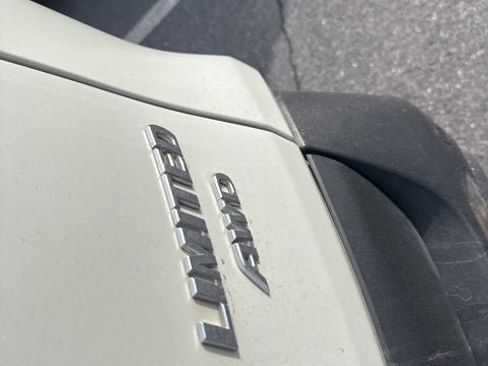 Used 2019 Toyota RAV4 Limited w/ Advanced Technology Package image 10