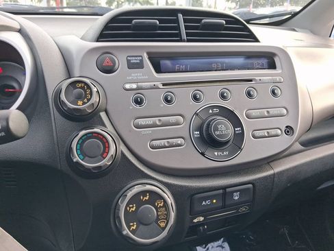 Used 2011 Honda Fit Sport image 19