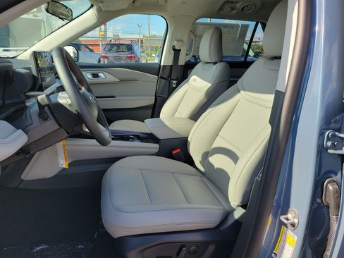 New 2026 Ford Explorer Active w/ Active Comfort Package RWD image 10