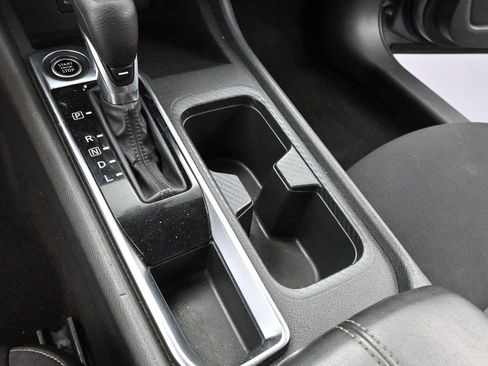 Used 2020 Nissan Sentra SV FWD image 16
