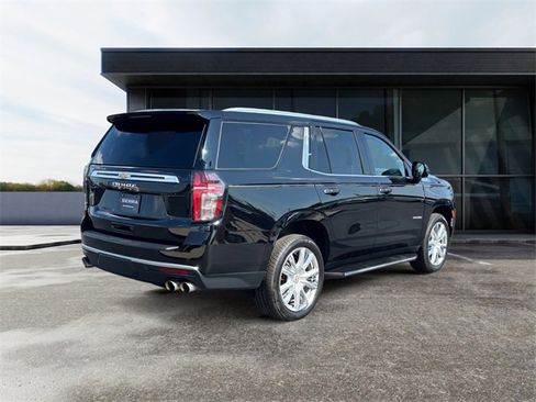 Used 2023 Chevrolet Tahoe High Country image 5