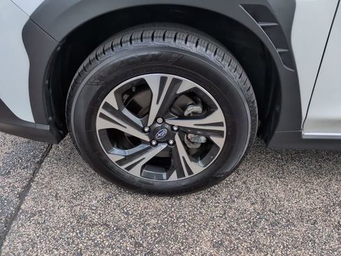 Used 2024 Subaru Crosstrek 2.0i Premium AWD/4WD image 14