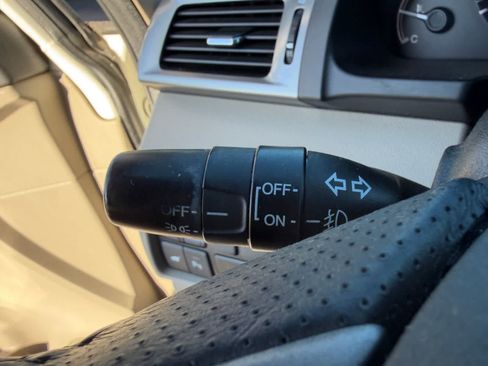 Used 2016 Honda Odyssey Touring Elite image 24