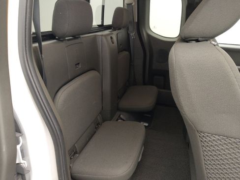 Used 2020 Nissan Frontier SV AWD/4WD image 19