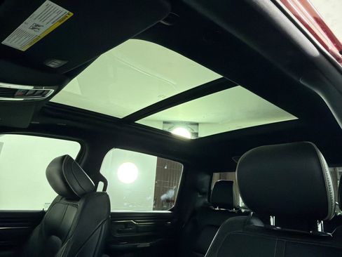 Used 2019 RAM 1500 Limited RWD image 2