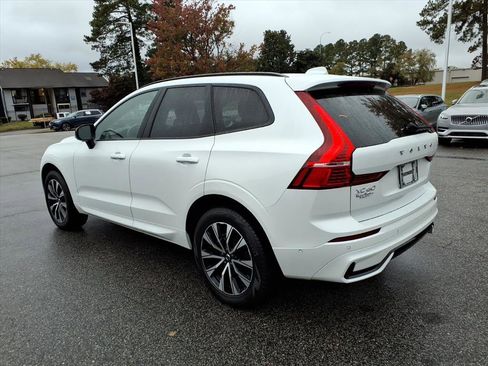 Certified 2025 Volvo XC60 B5 Plus image 7