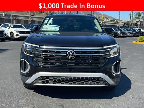 New 2025 Volkswagen Atlas Peak Edition SE AWD/4WD image 3