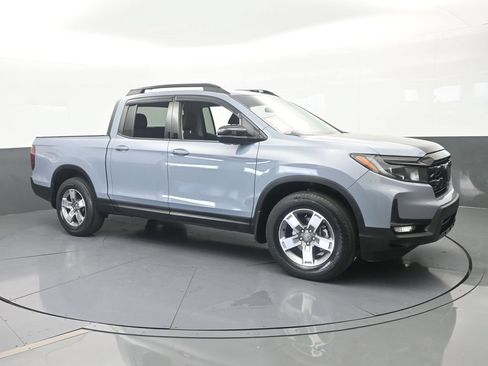Used 2024 Honda Ridgeline Sport image 8