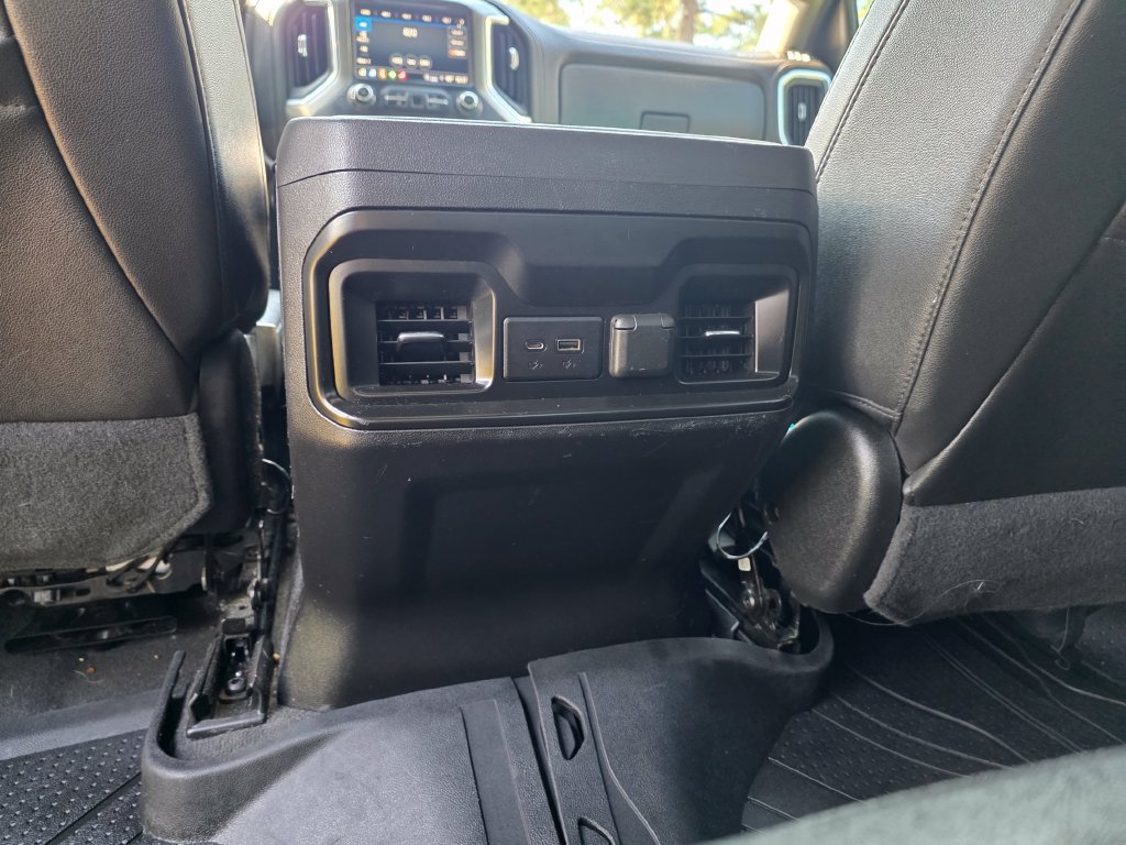 Used 2021 Chevrolet Silverado 1500 LT Trail Boss w/ Convenience Package II AWD/4WD image 19