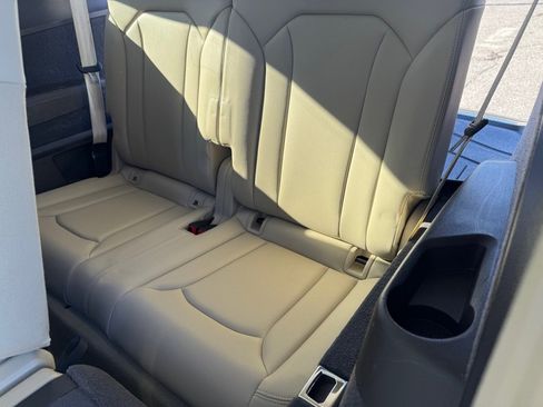 Used 2019 Audi Q7 3.0T Prestige w/ Prestige Package image 19