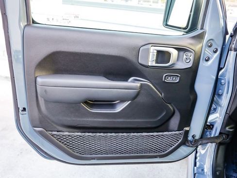 New 2026 Jeep Gladiator Sport AWD/4WD image 25