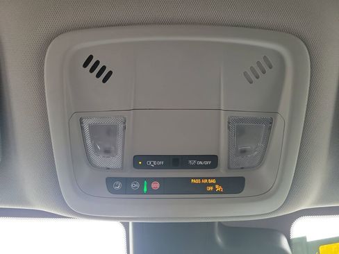 Used 2023 Chevrolet Malibu LT image 17