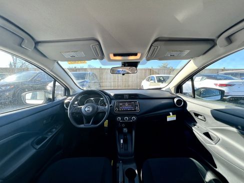 Used 2025 Nissan Versa S w/ S Plus Package image 29