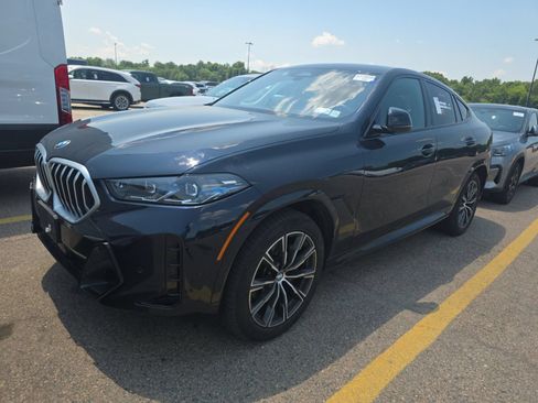 Used 2025 BMW X6 xDrive40i AWD/4WD image 1