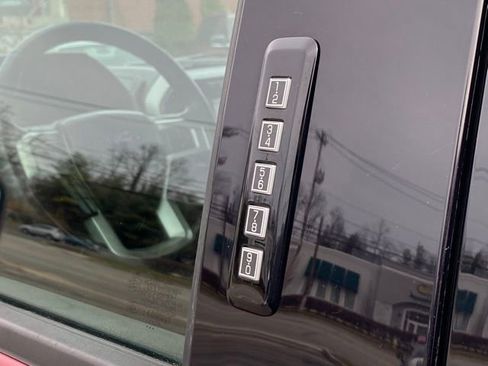 Used 2019 Ford F150 Lariat w/ Equipment Group 502A Luxury image 81