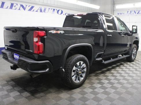 Used 2024 Chevrolet Silverado 2500 Custom AWD/4WD image 6