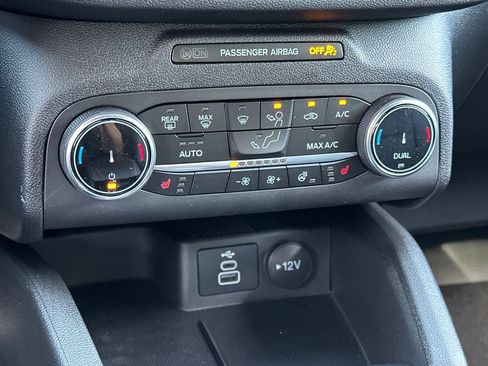 New 2024 Ford Escape ST-Line image 19