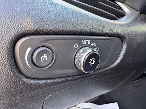 Used 2024 Chevrolet Malibu LT image 12