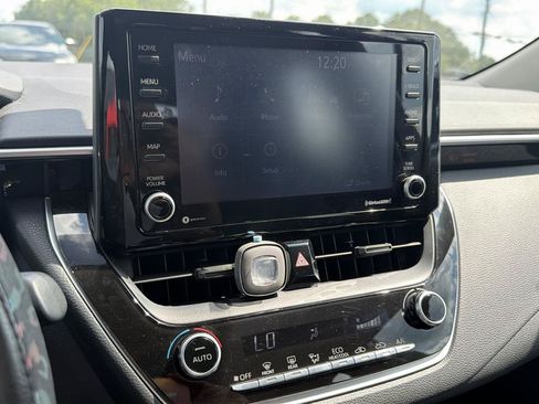 Used 2022 Toyota Corolla LE FWD image 13