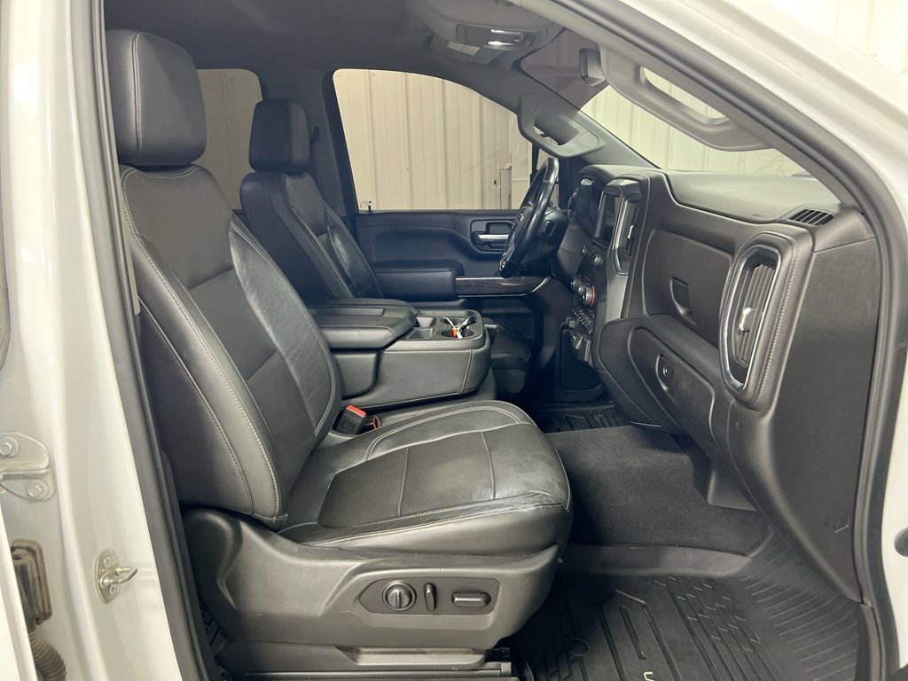 Used 2020 Chevrolet Silverado 2500 LTZ AWD/4WD image 21