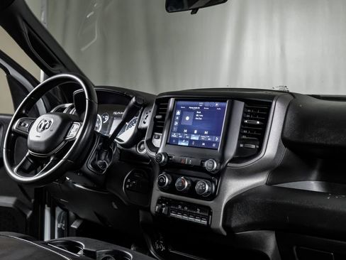 Used 2024 RAM 3500 Tradesman w/ Chrome Appearance Group image 23