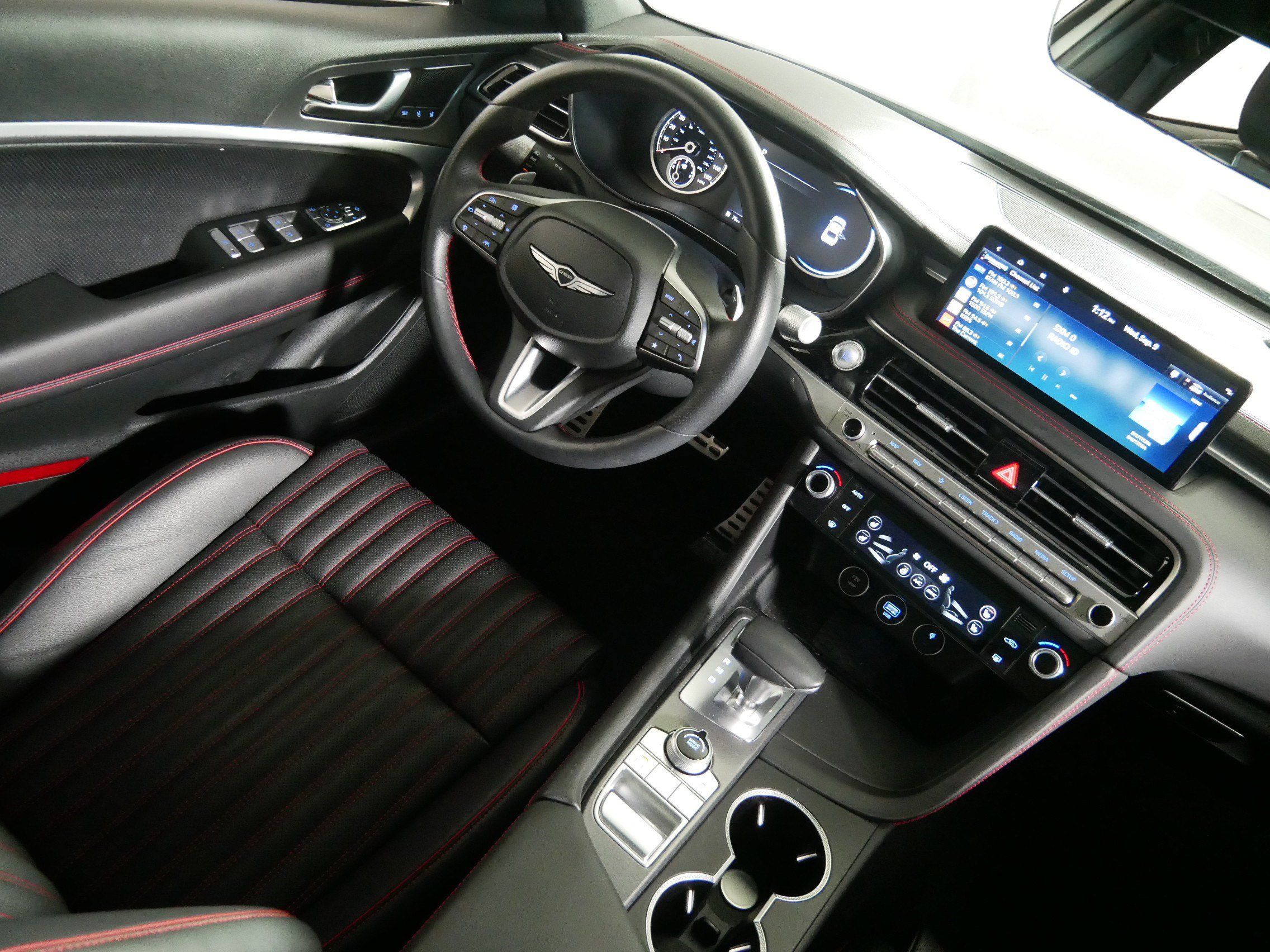 Certified 2024 Genesis G70 2.5T w/ Sport Prestige Package AWD/4WD image 9