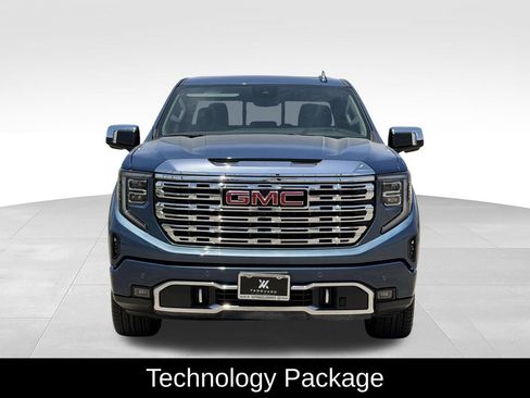 Used 2024 GMC Sierra 1500 Denali w/ Denali Reserve Package AWD/4WD image 3