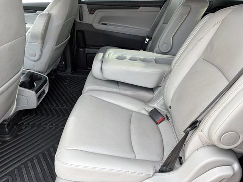 Used 2022 Honda Odyssey EX-L image 18