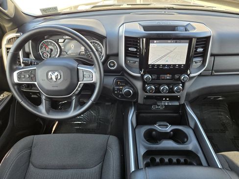 Used 2022 RAM 1500 Big Horn AWD/4WD image 6