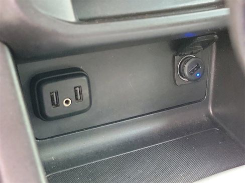 Used 2022 Chevrolet Colorado LT w/ Fleet Safety Package image 24