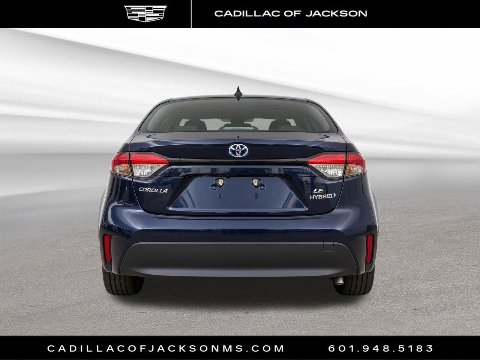 Used 2023 Toyota Corolla LE FWD image 3