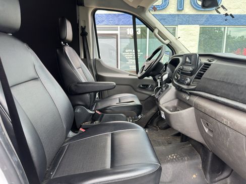 Used 2023 Ford Transit 250 Medium Roof w/ Load Area Protection Package RWD image 11