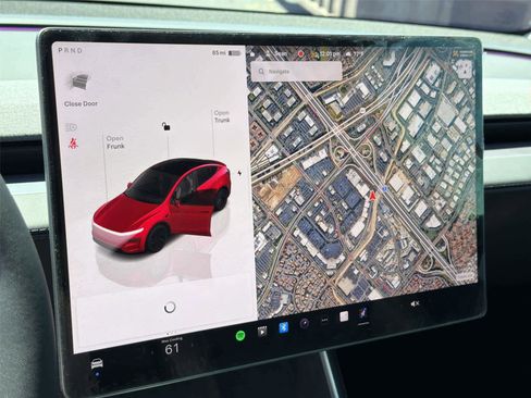 Used 2026 Tesla Model Y AWD image 18