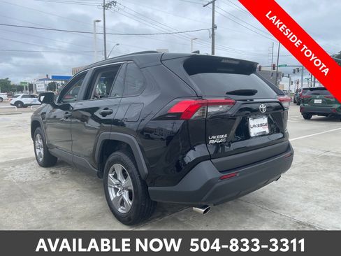 Used 2024 Toyota RAV4 XLE AWD/4WD image 3