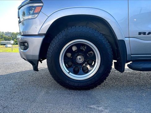 Used 2022 RAM 1500 Laramie AWD/4WD image 2
